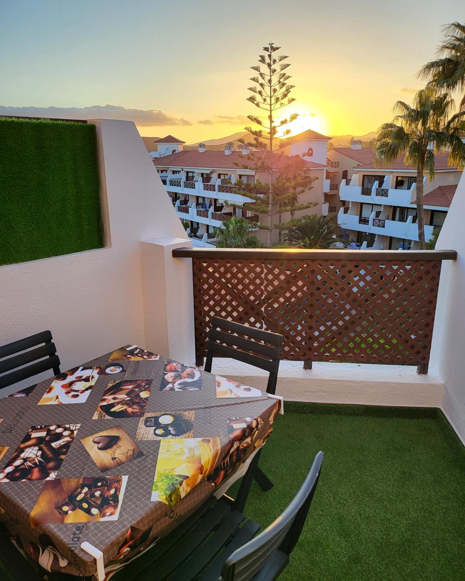 Moderno Y Luminoso Atico Con Vistas Y Piscina Apartamento San Miguel de Abona Exterior foto