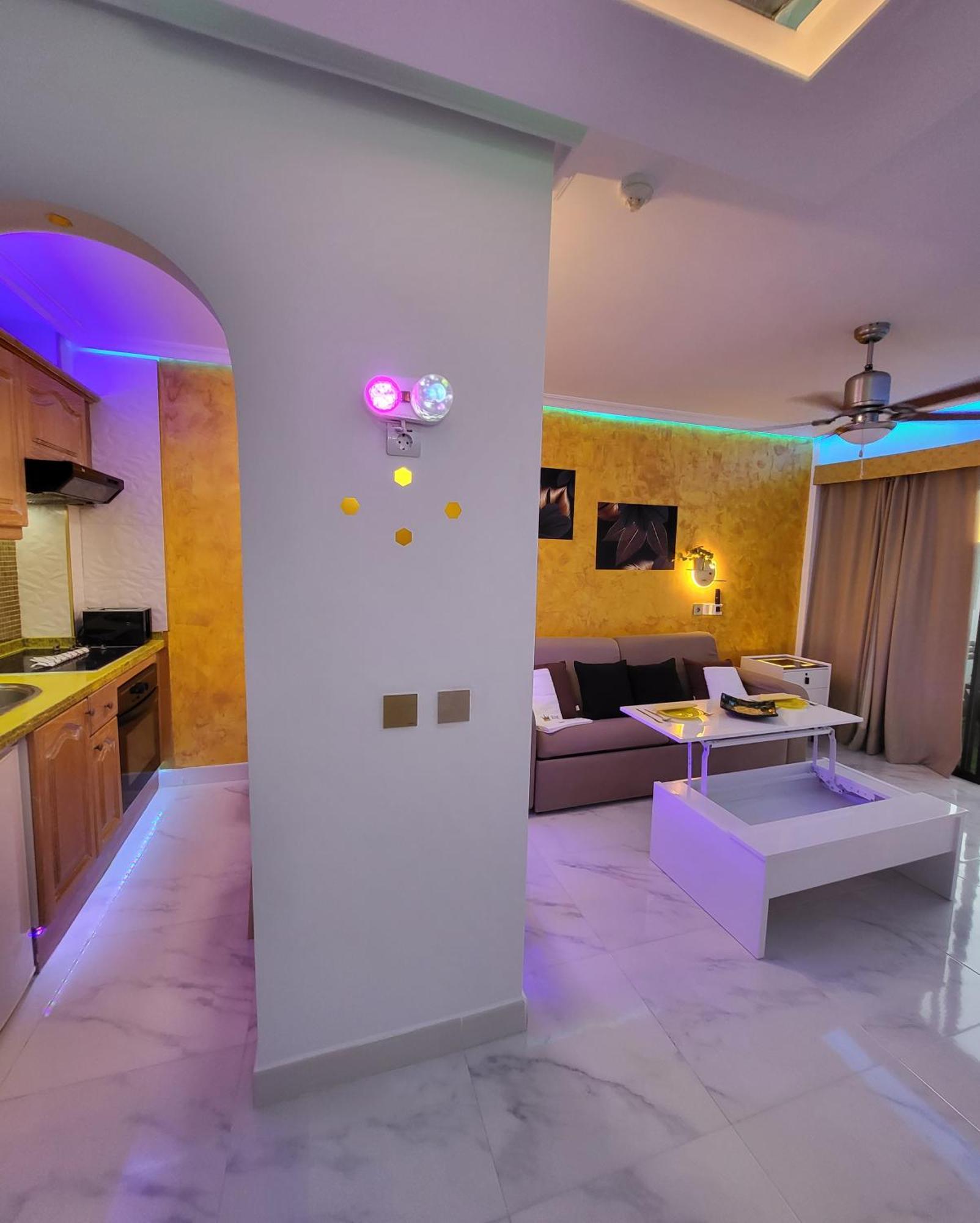 Moderno Y Luminoso Atico Con Vistas Y Piscina Apartamento San Miguel de Abona Exterior foto