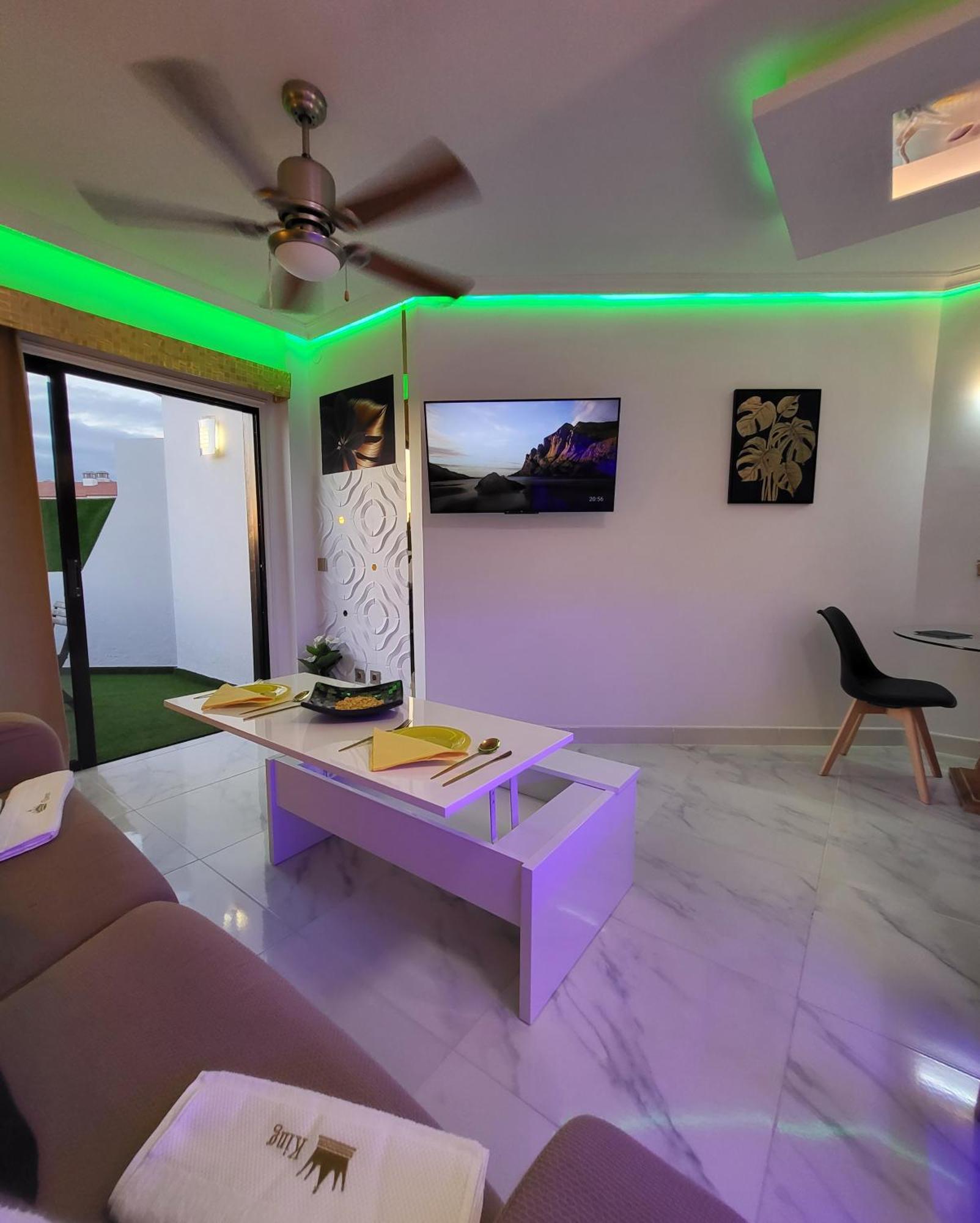 Moderno Y Luminoso Atico Con Vistas Y Piscina Apartamento San Miguel de Abona Exterior foto